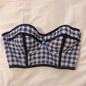 Demi-length strapless bra